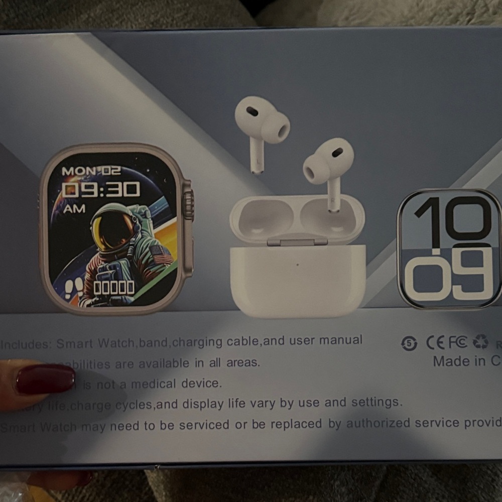 Series 10 Wireless Earbuds and Smartwatch Set - White - Picture 7 of 7